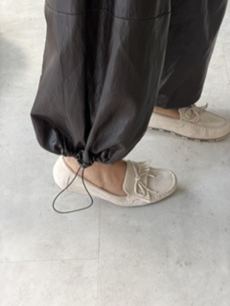 Hose - Kunstleder Burgunder